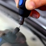 Сколько стоит ремонт трещины лобового стекла автомобиля