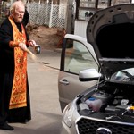 Сколько стоит освятить машину в церкви?