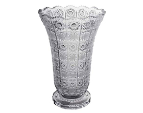 Сколько стоит хрустальная ваза?