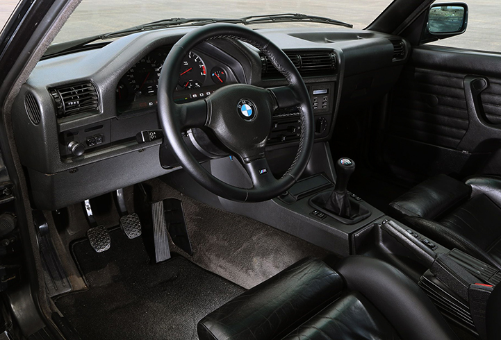 Салон BMW E30