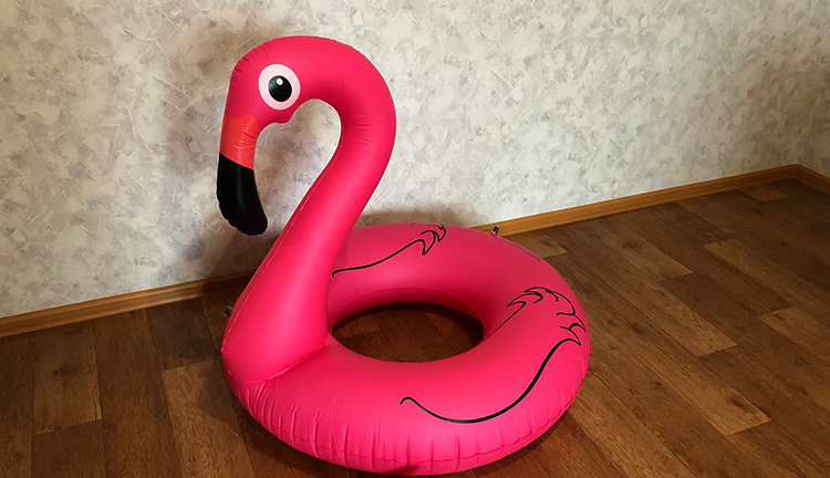 Детский надувной круг фламинго