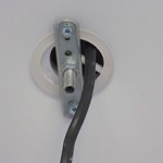 Во сколько обойдется установить люстру на натяжной потолок?