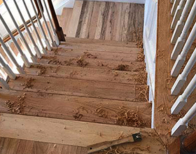 Сколько в среднем стоит реставрация деревянных лестниц?