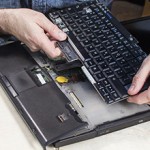 Во сколько обойдется замена встроенной клавиатуры на ноутбуке?
