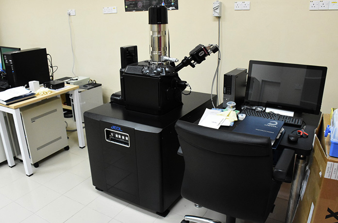 Электронный микроскоп JEOL JSM-IT300LV