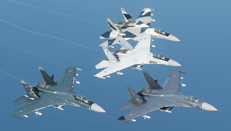 Истребители Су-35 в небе