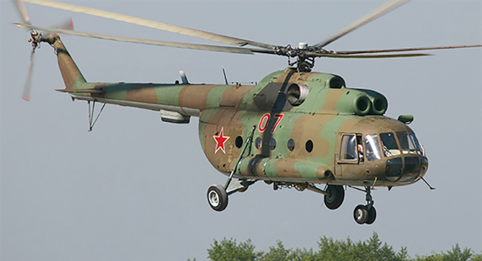 Вертолет Ми-8 во время взлета